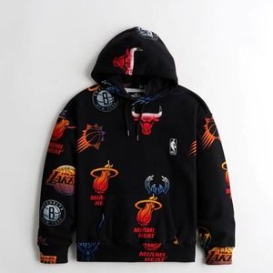 Hollister Men’s Oversized NBA Graphic Hoodie